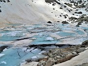 36 Lago del Vallone (2226 m) in disgelo